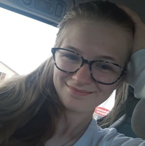 Meet your Posher, Abriana